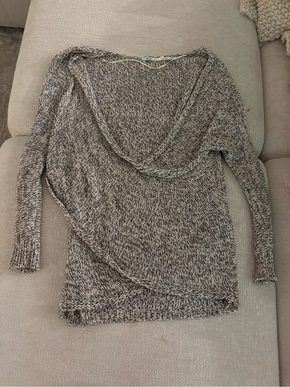 Kimchi Blue Off-the-Shoulder Marled Gray Sweater